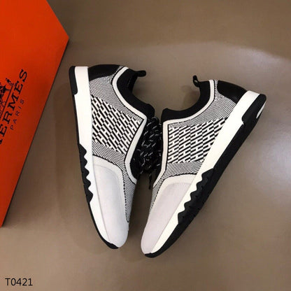 HRM Sneakers
