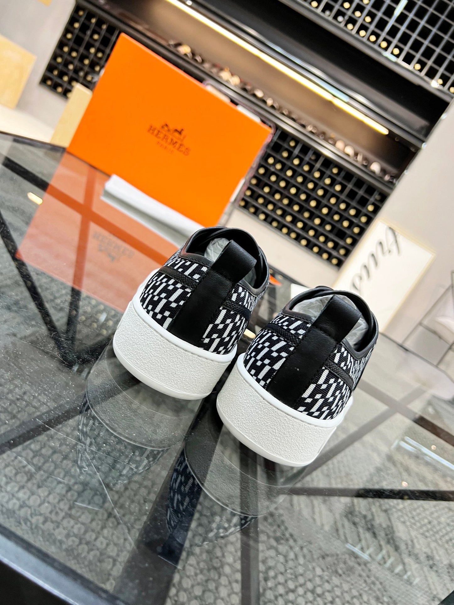 HRM Sneakers    2 Color 's