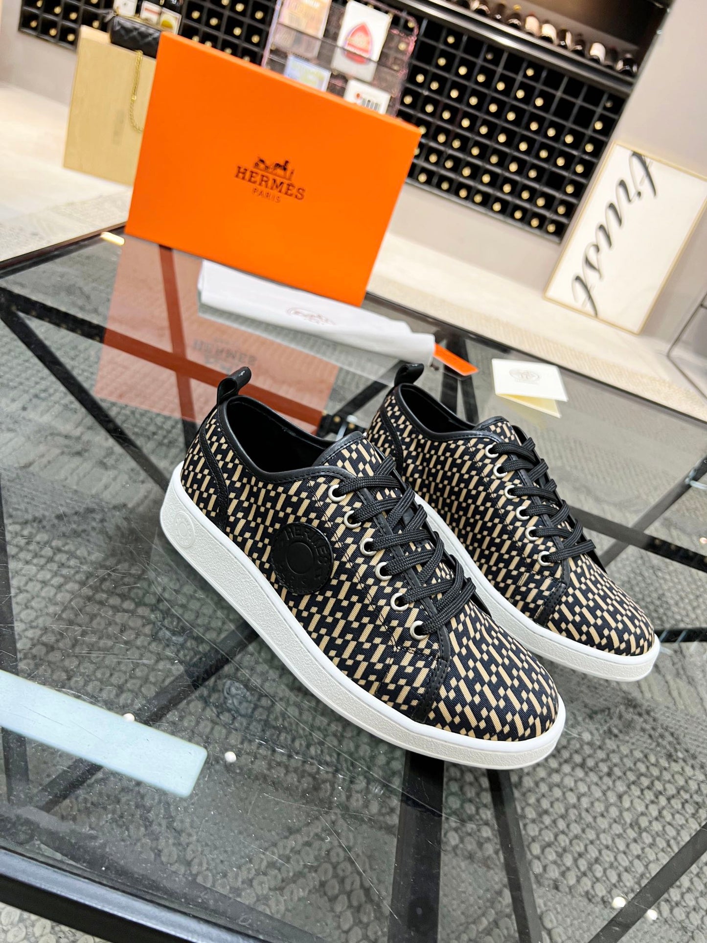 HRM Sneakers    2 Color 's