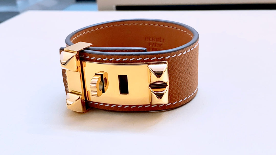 HRM Fashion Bracelets  5 Colors 's
