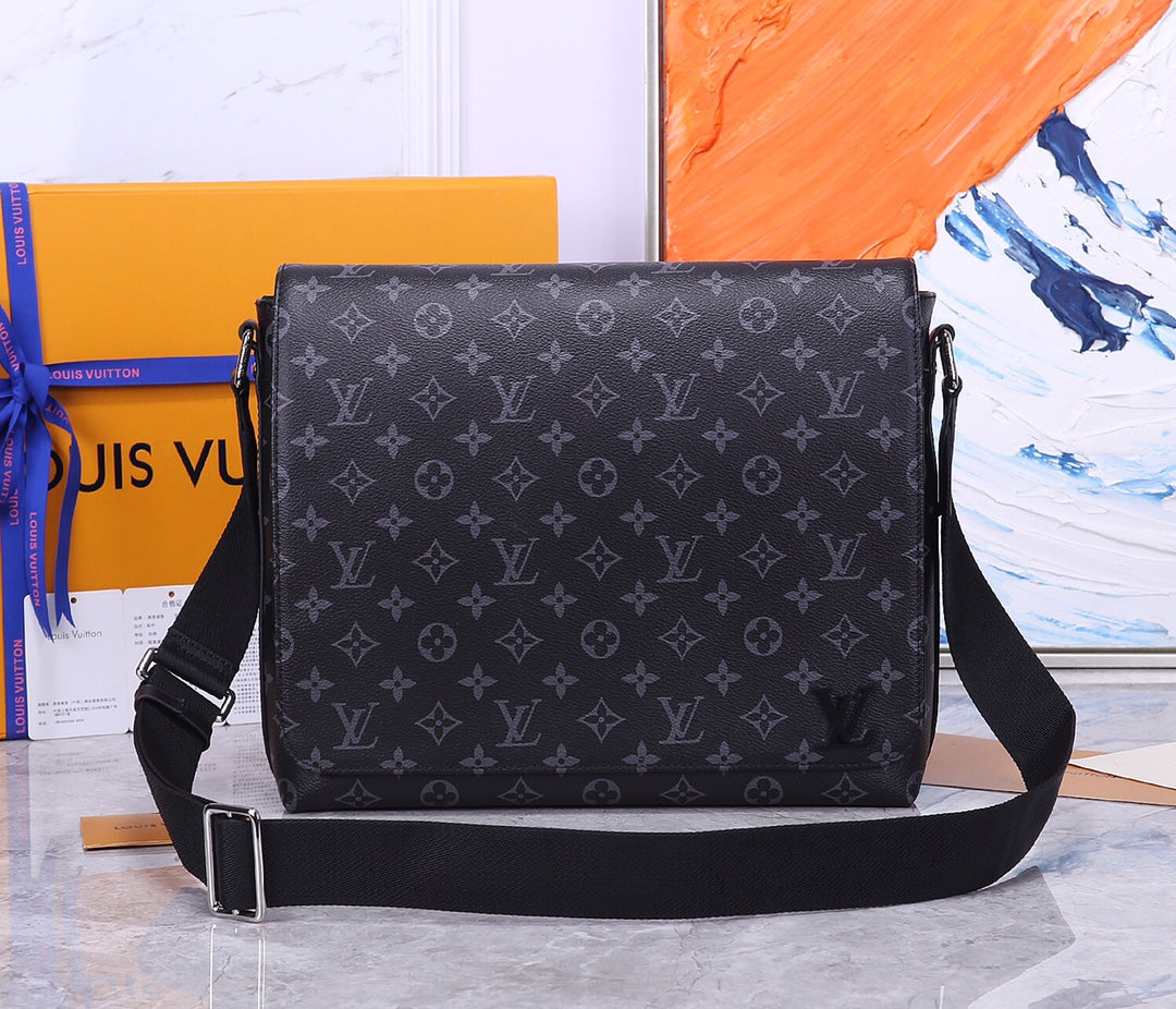 LU Bag Man Messenger Briefcase 2 Size s