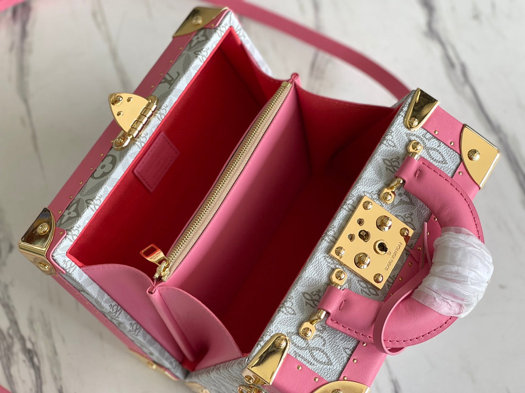 LU Bag trunk