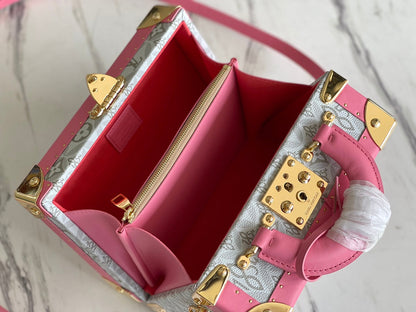 LU Bag trunk