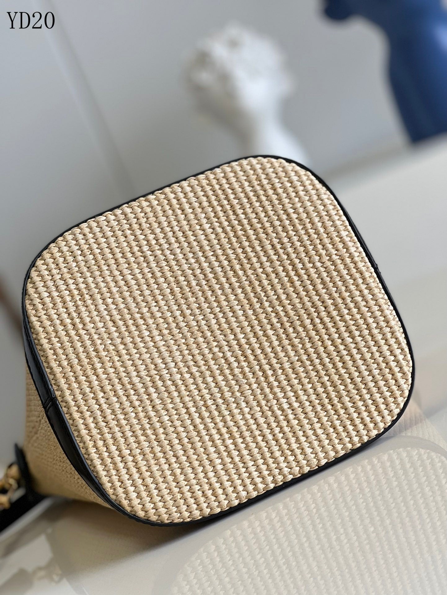 LU Bag  24 cm  2 Color's