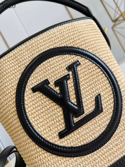 LU Bag  24 cm  2 Color's