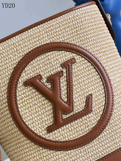 LU Bag  24 cm  2 Color's