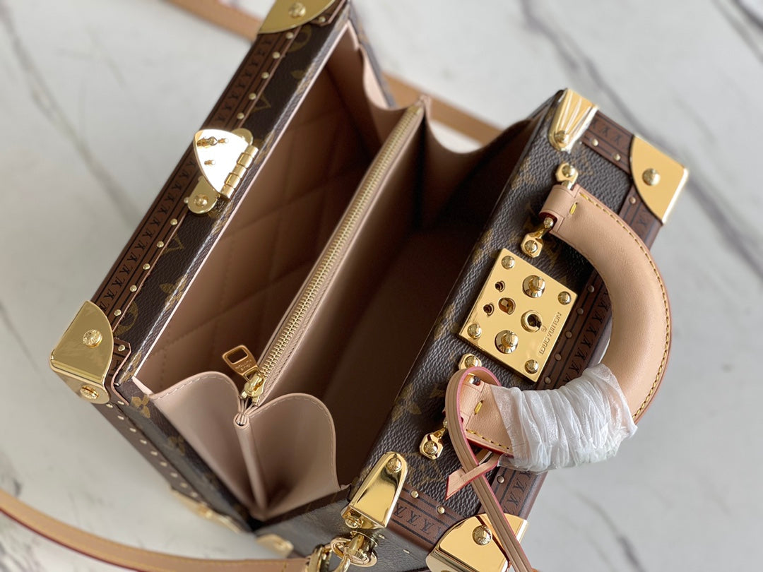 LU Bag trunk