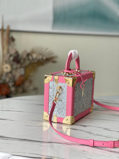 LU Bag trunk