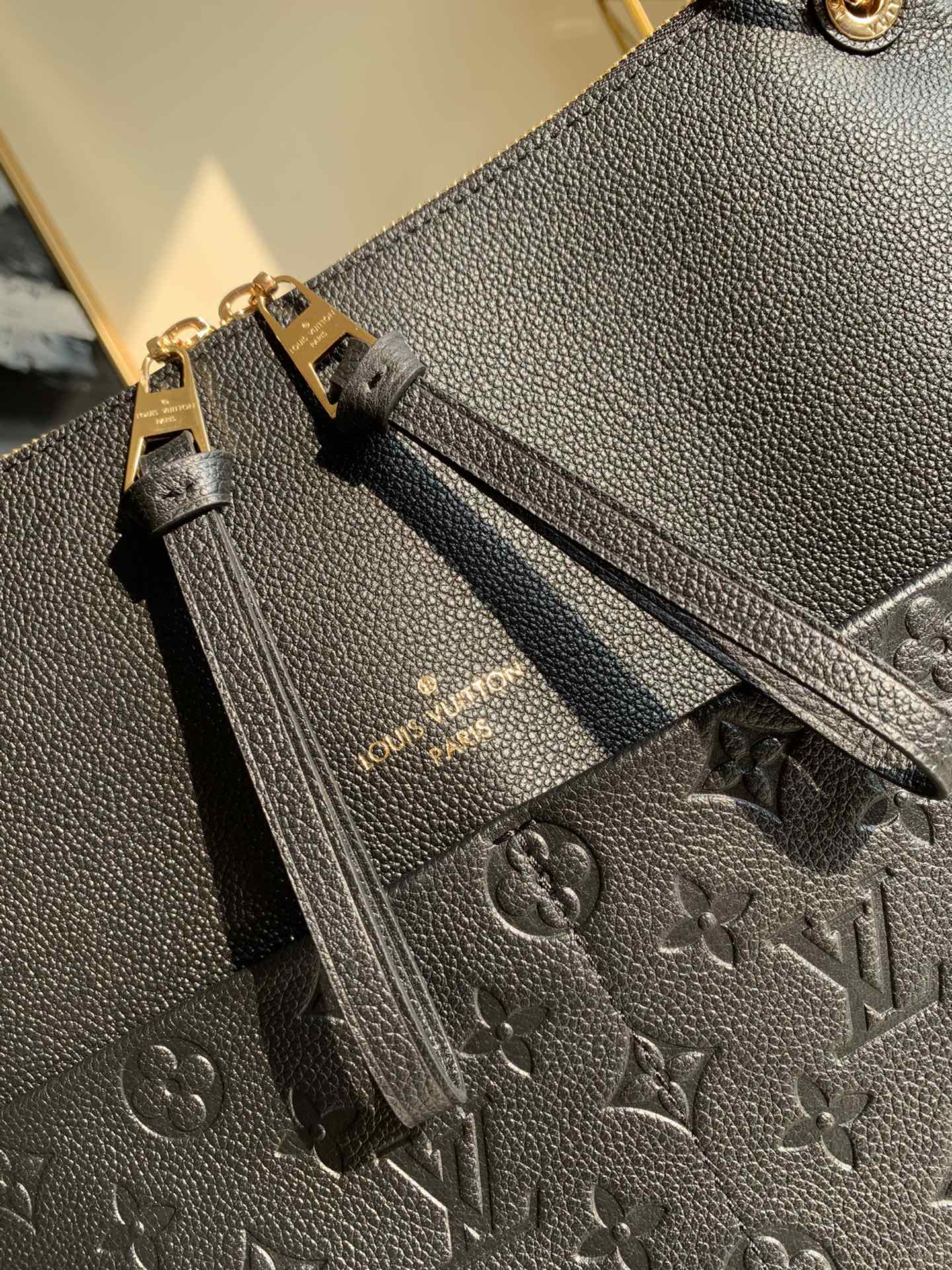 LU Bag  33 cm