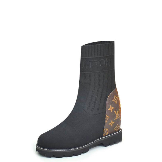 LU  Boots Trainers