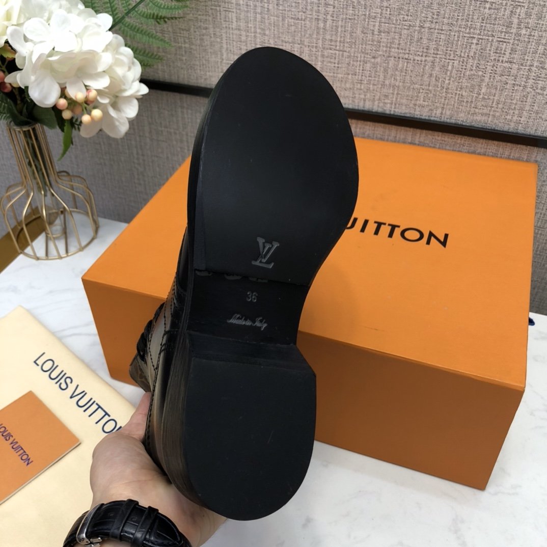 LU Metropolis  Boots