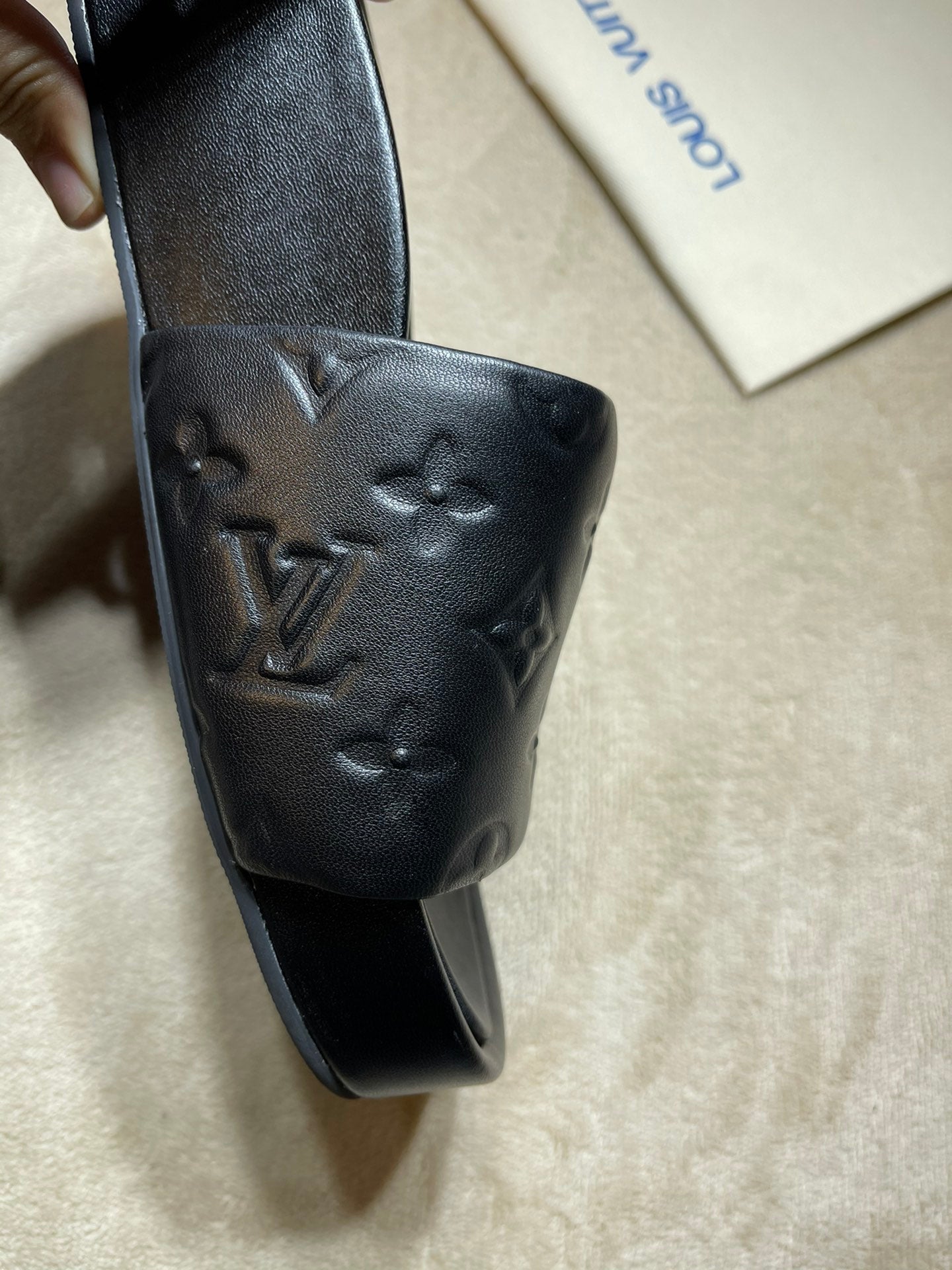 LU Slippers Mule Jumbo  Platform 2 Color's