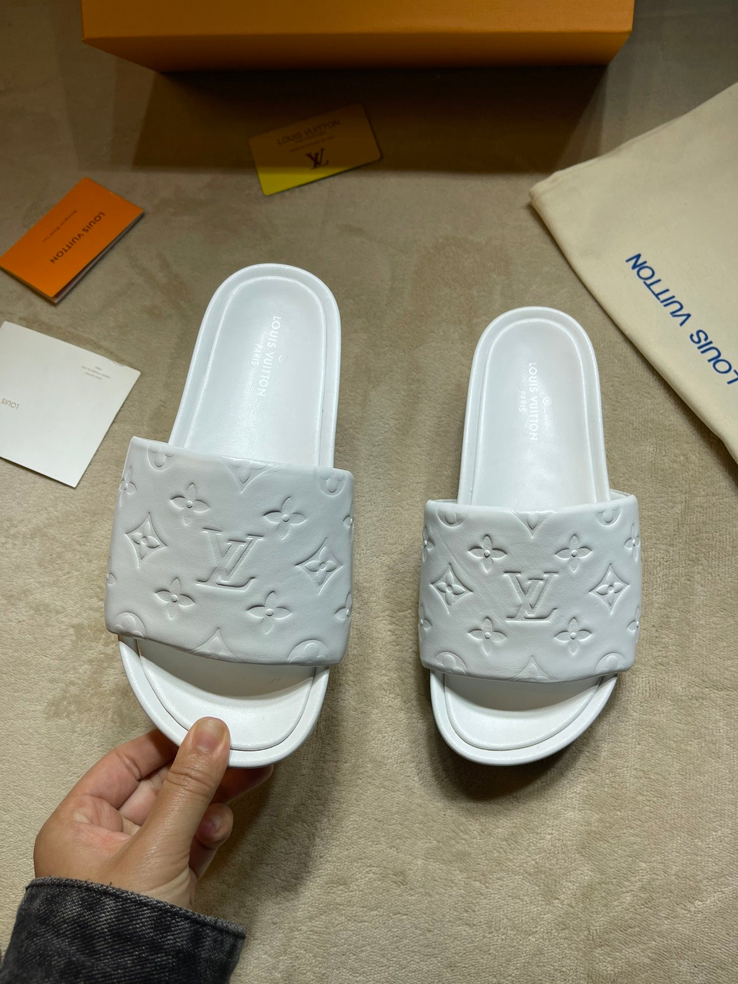 LU Slippers Mule Jumbo  Platform 2 Color's