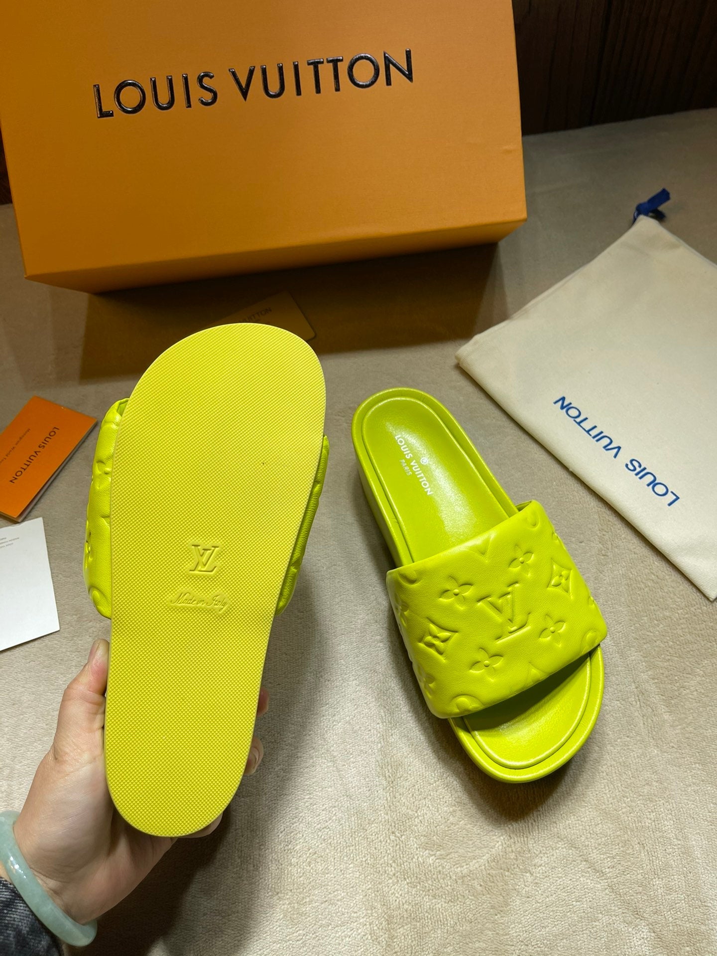 LU Slippers Mule Jumbo  Platform 2 Color's