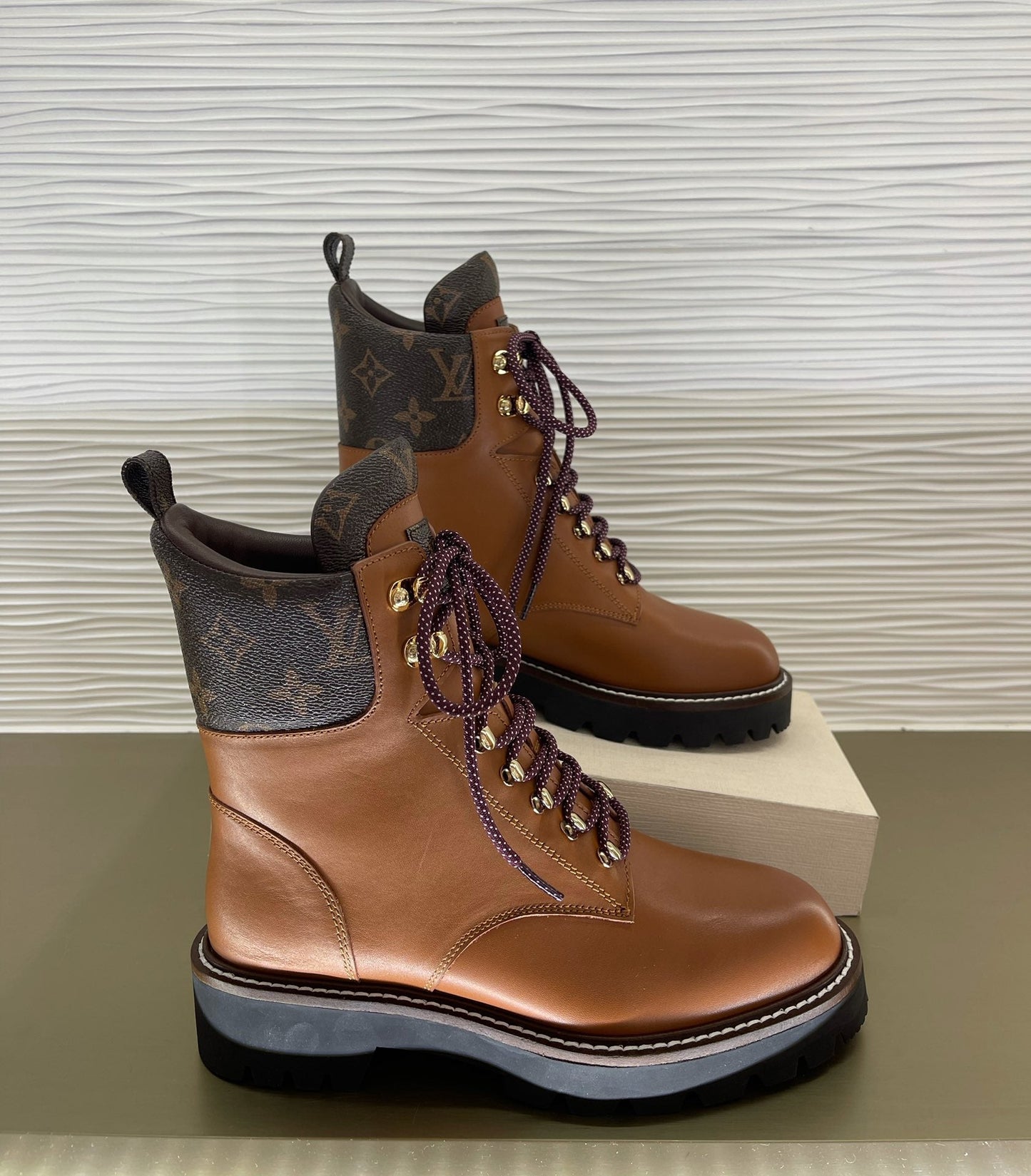 LU Boots  2 Color 's
