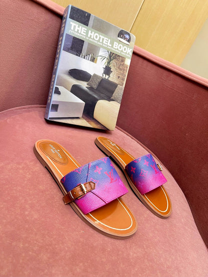 LU  Slippers Logo 3 Color 's