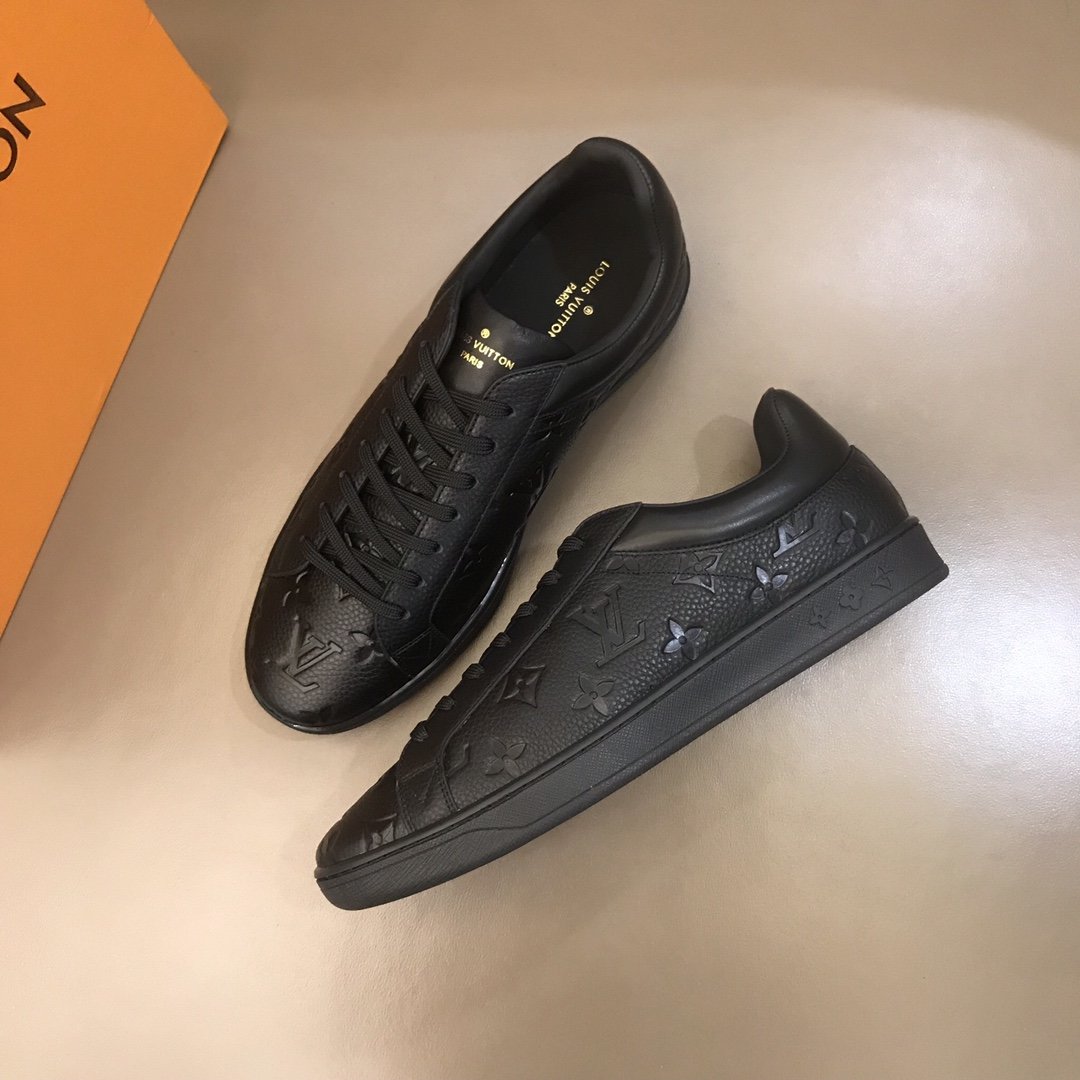 LU   Sneakers Jumbo Logo Black