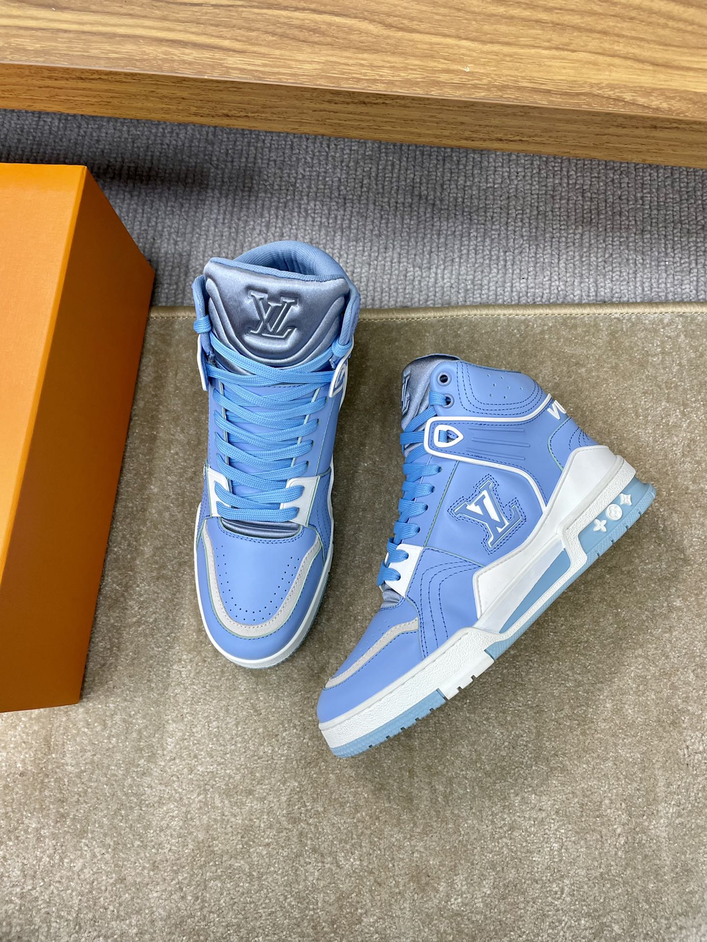 LU Sneakers 7 Color 's High