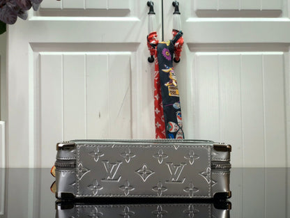 LU Bag trunk Silver