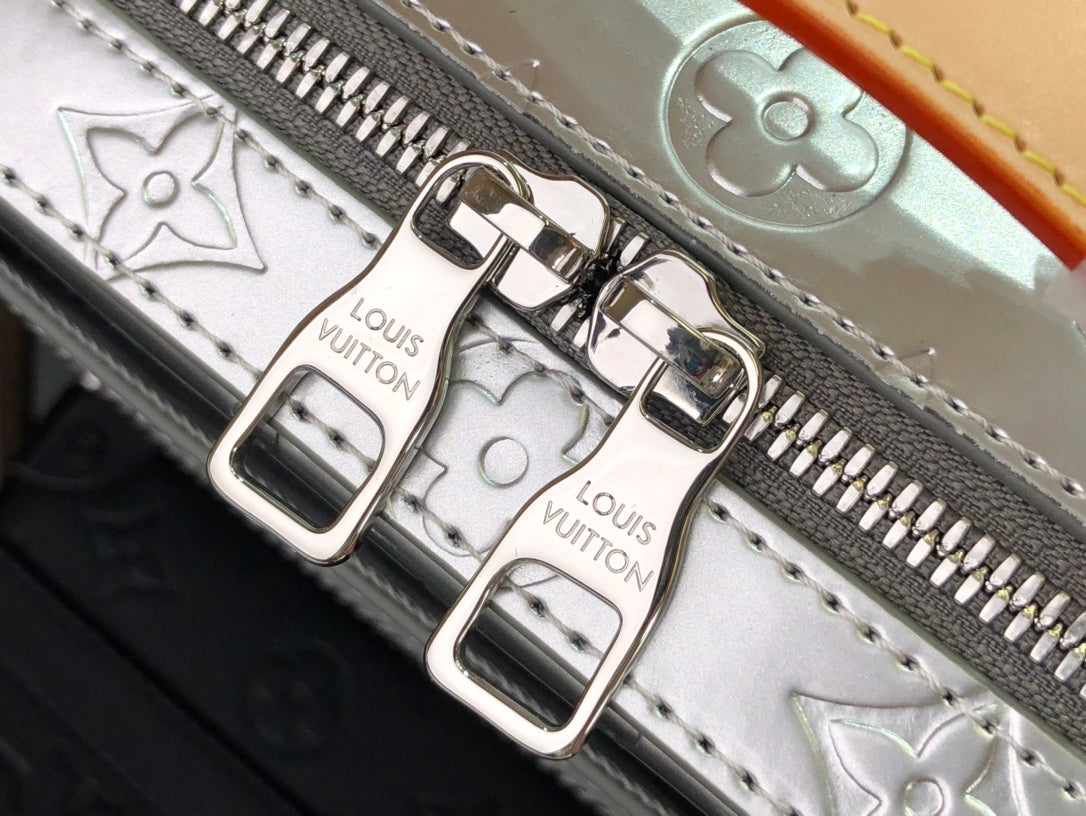 LU Bag trunk Silver
