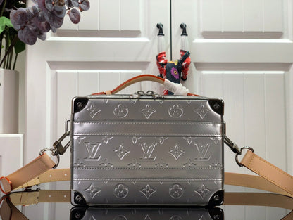 LU Bag trunk Silver