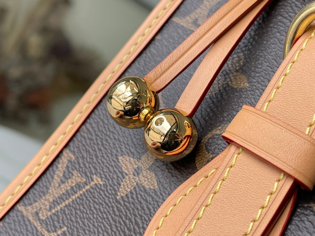 LU Bag Monogram 27 cm