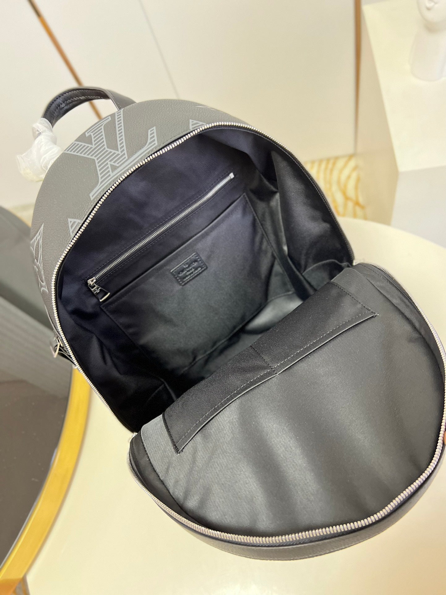 LU  Backpack  42 cm