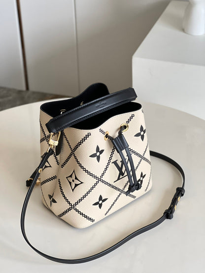 LU Bag NEO NOE 26  cm