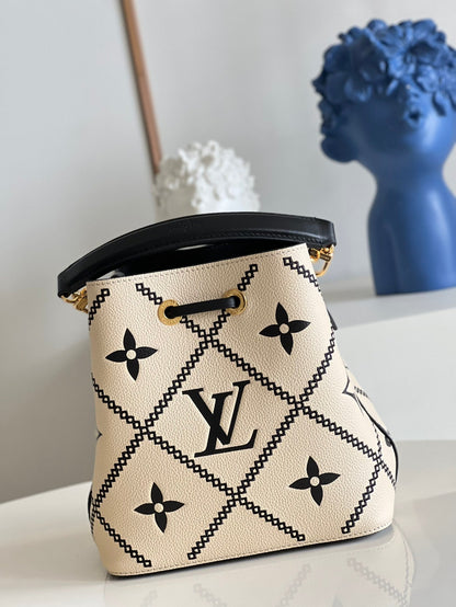 LU Bag NEO NOE 26  cm