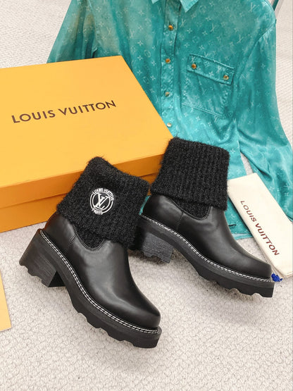 LU Boots Short Knitted