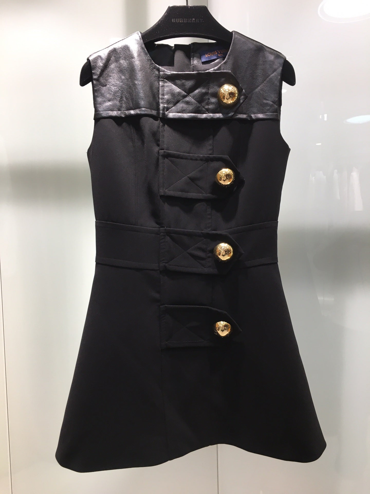 LU  Dress IOF