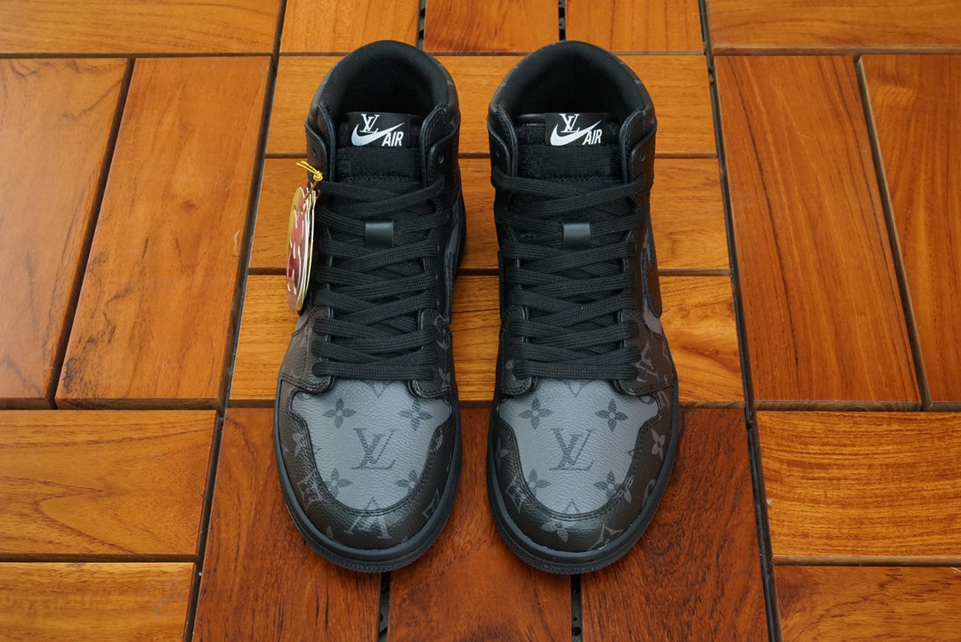 LU Sneakers Run Away Jordan