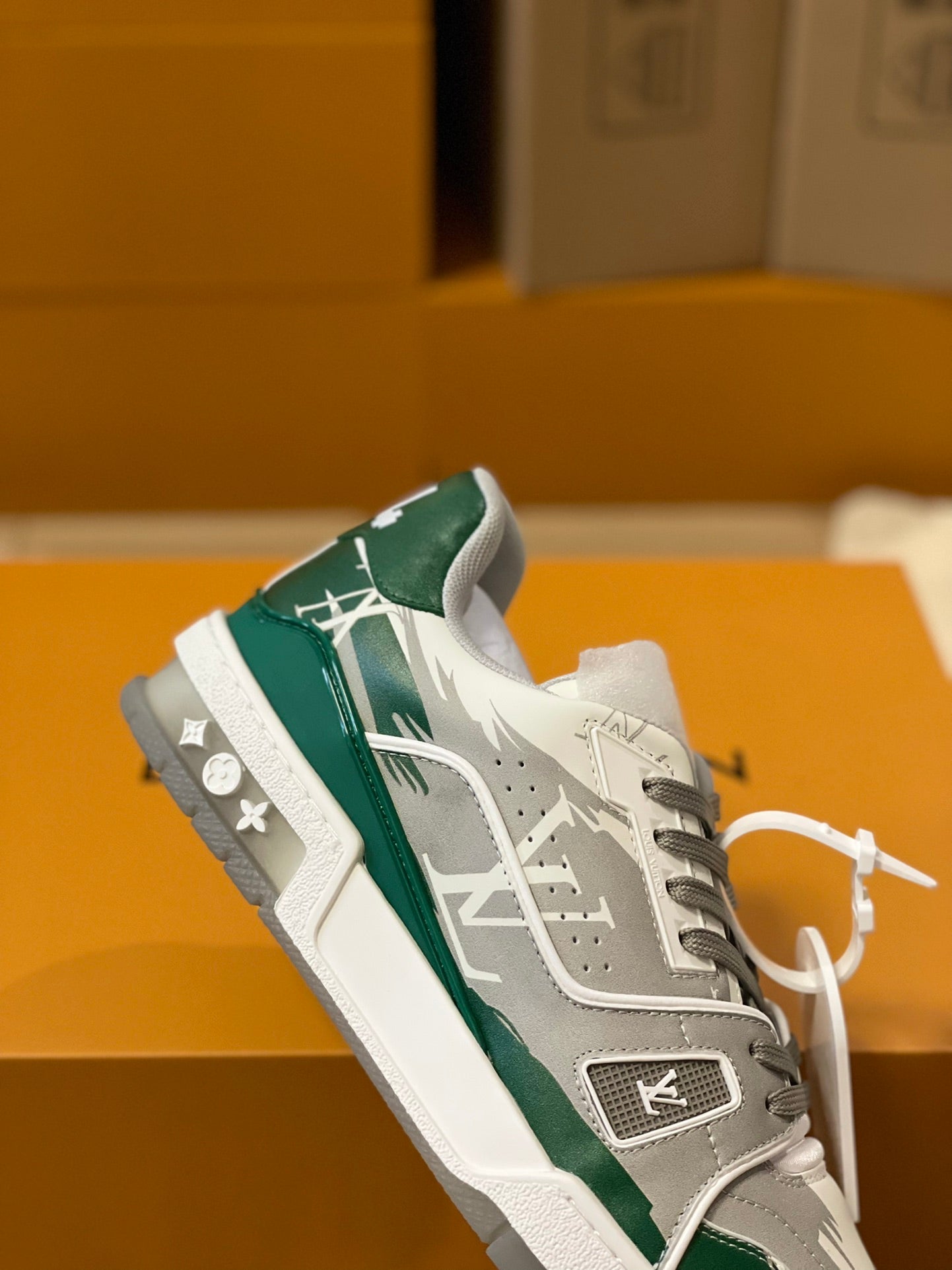 LU Runner  Trainers Sneakers 2 Color 's 46