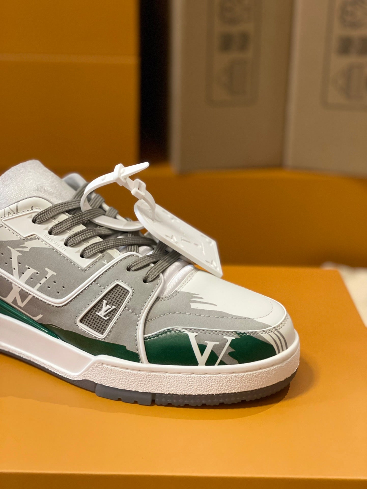LU Runner  Trainers Sneakers 2 Color 's 46
