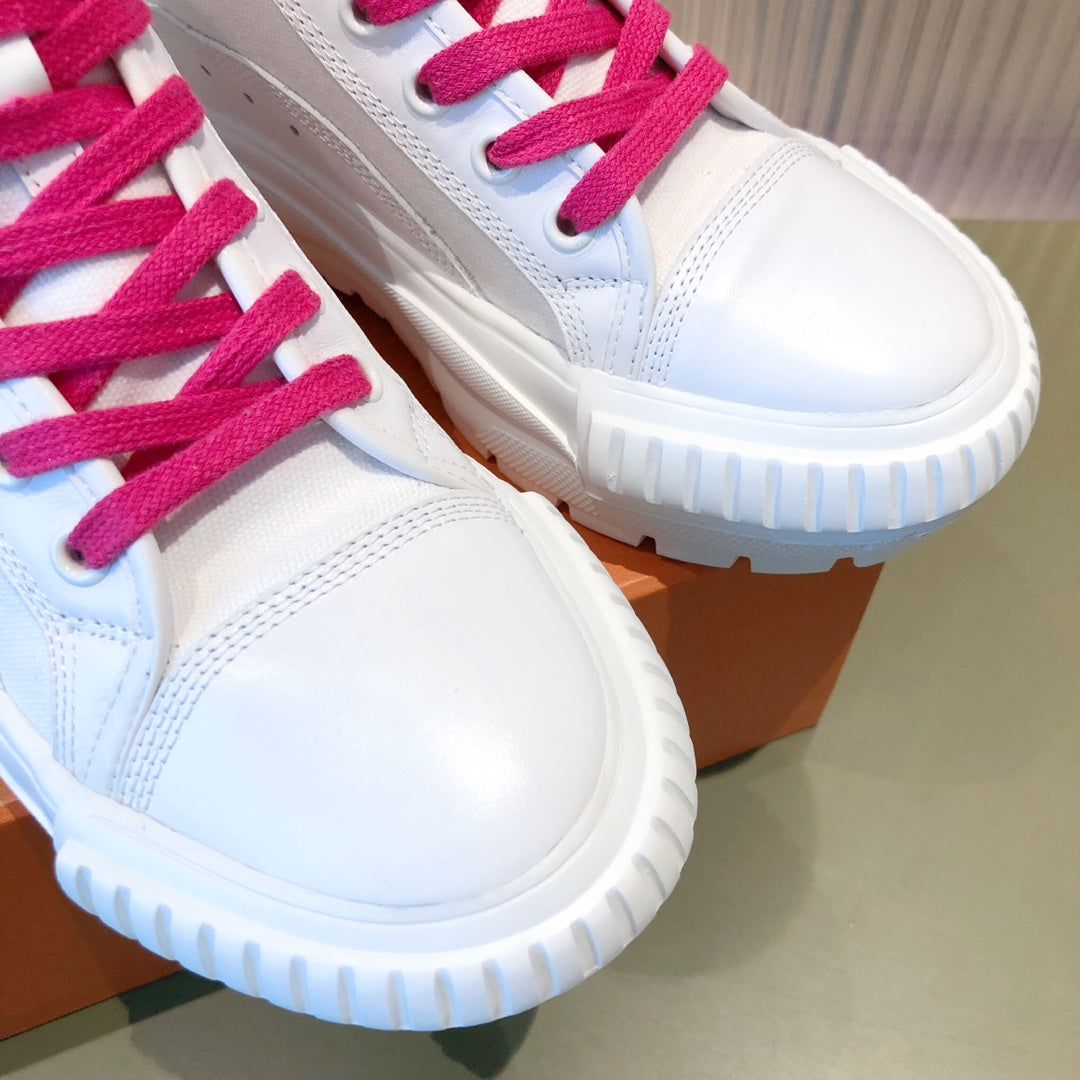 LU Squad Sneakers Boots