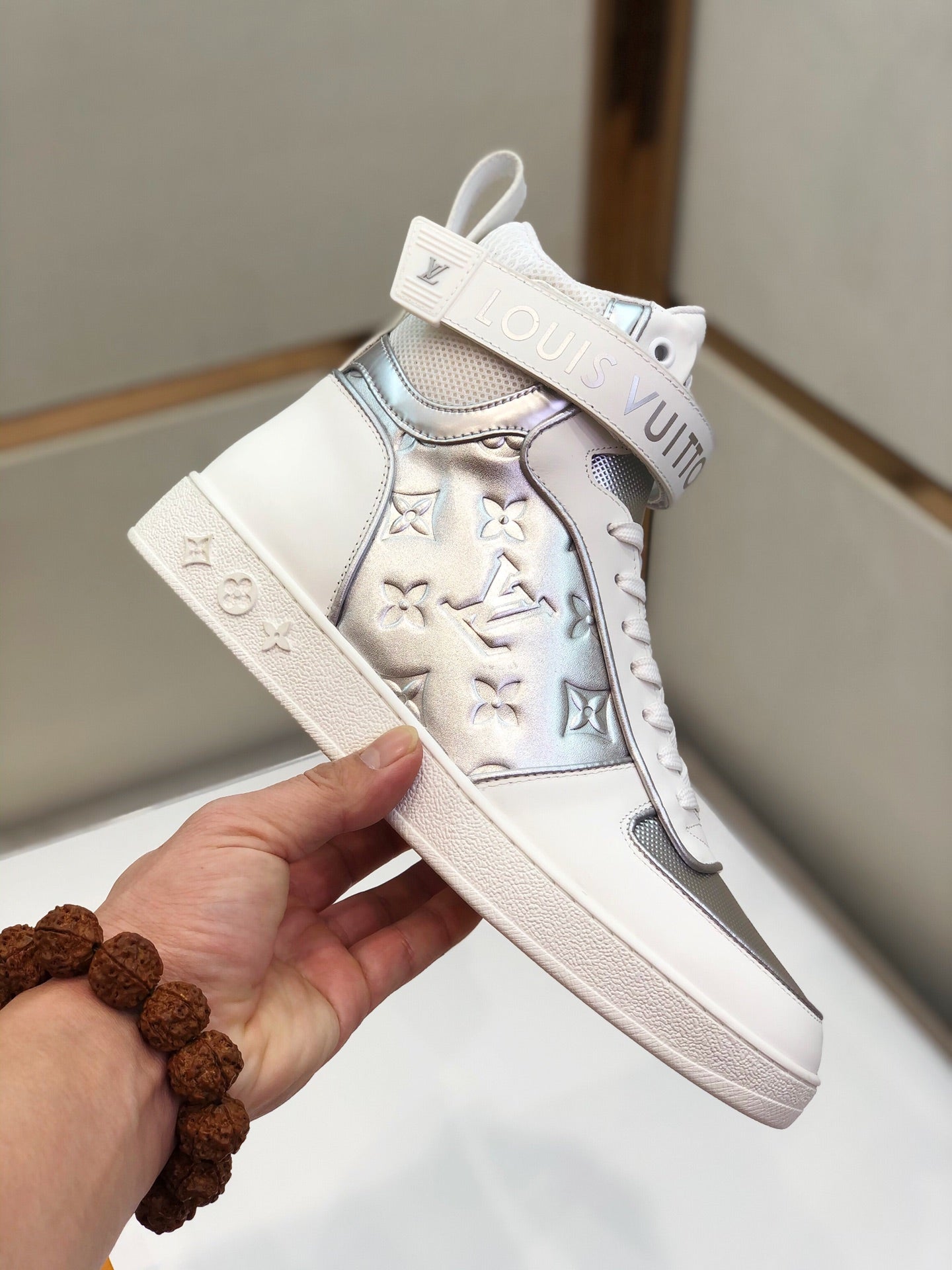 LU Sneakers High Silver