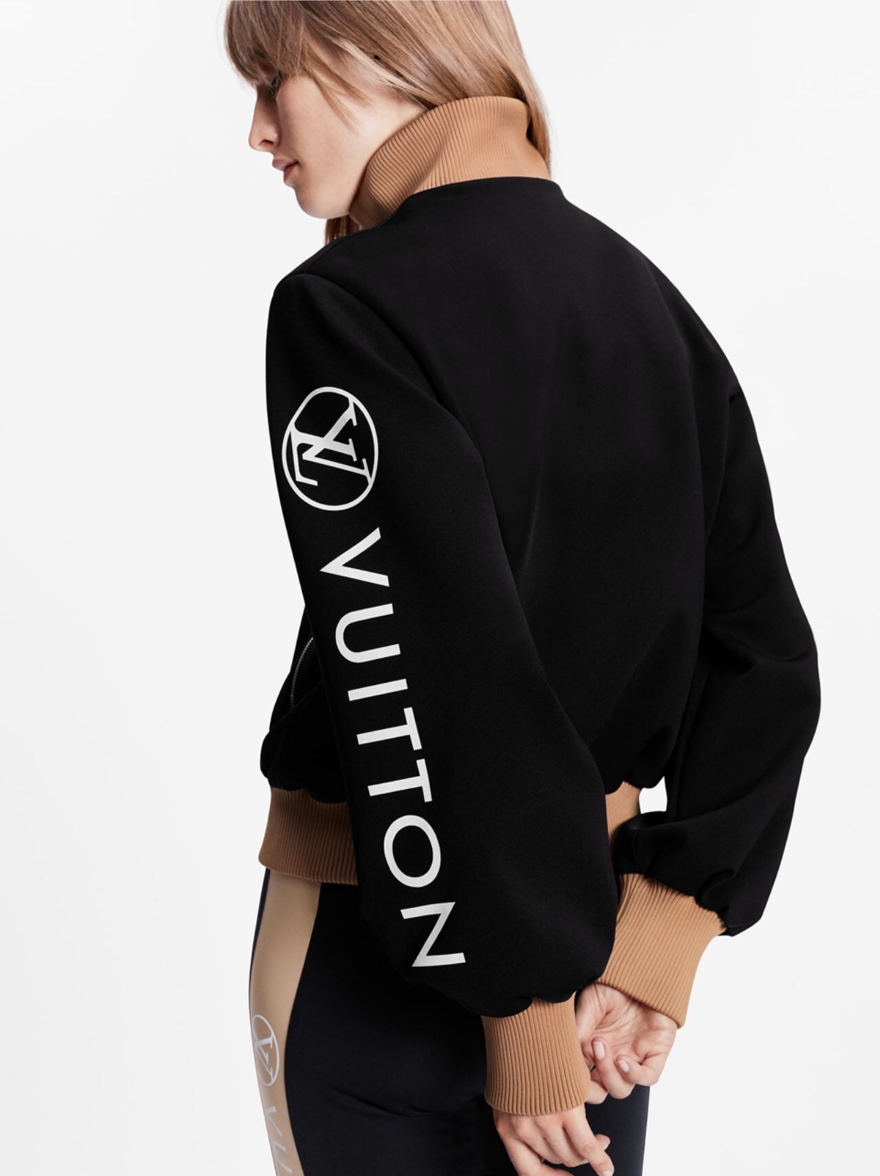LU Suits Activewear Woman