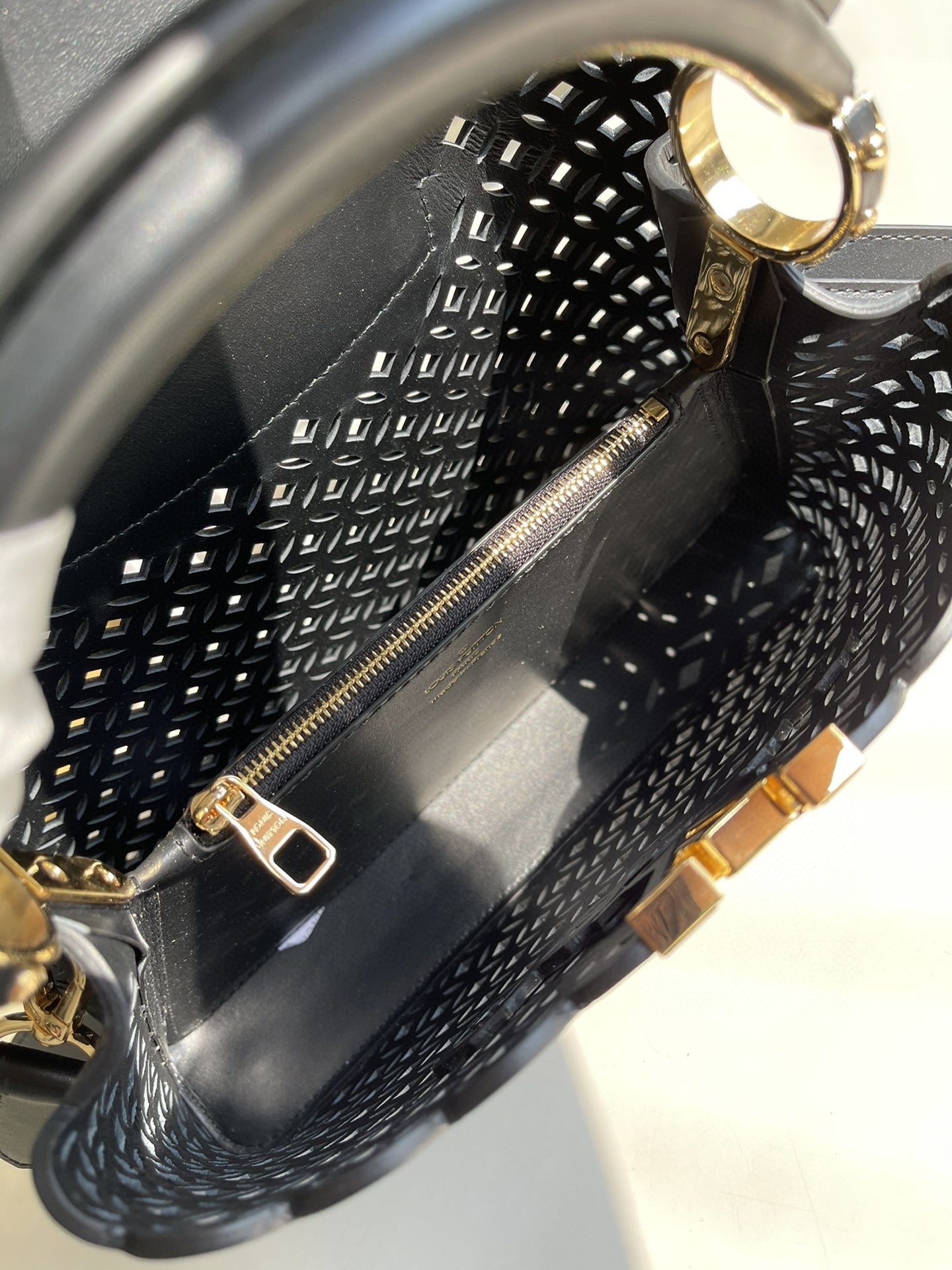 LU  Bag  2 Size 's  Handbag 2 Color 's