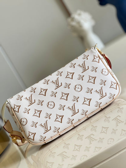 LU  Bag  27 cm  2 Color 's