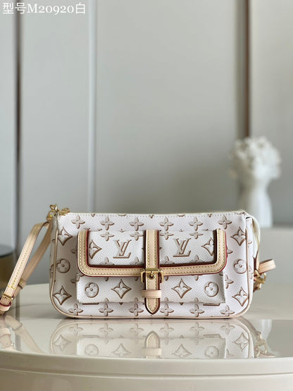 LU  Bag  27 cm  2 Color 's
