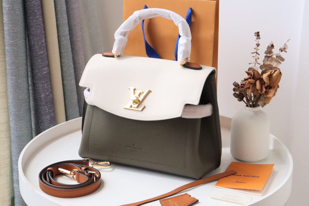 LU Bag LockME  28  Cm 2 Color s