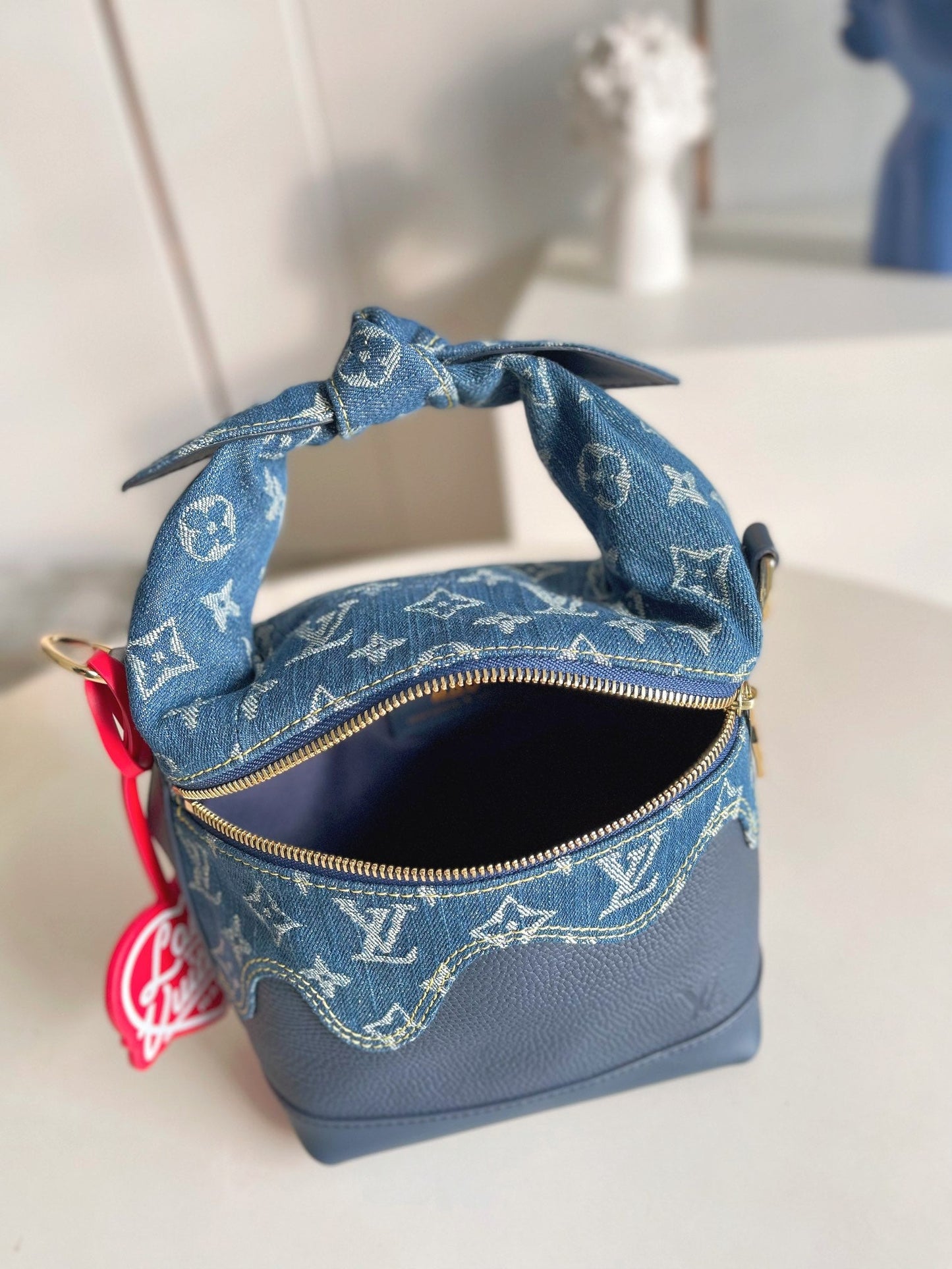 LU Bag 28 cm Medium