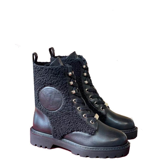 LU  Boots Short