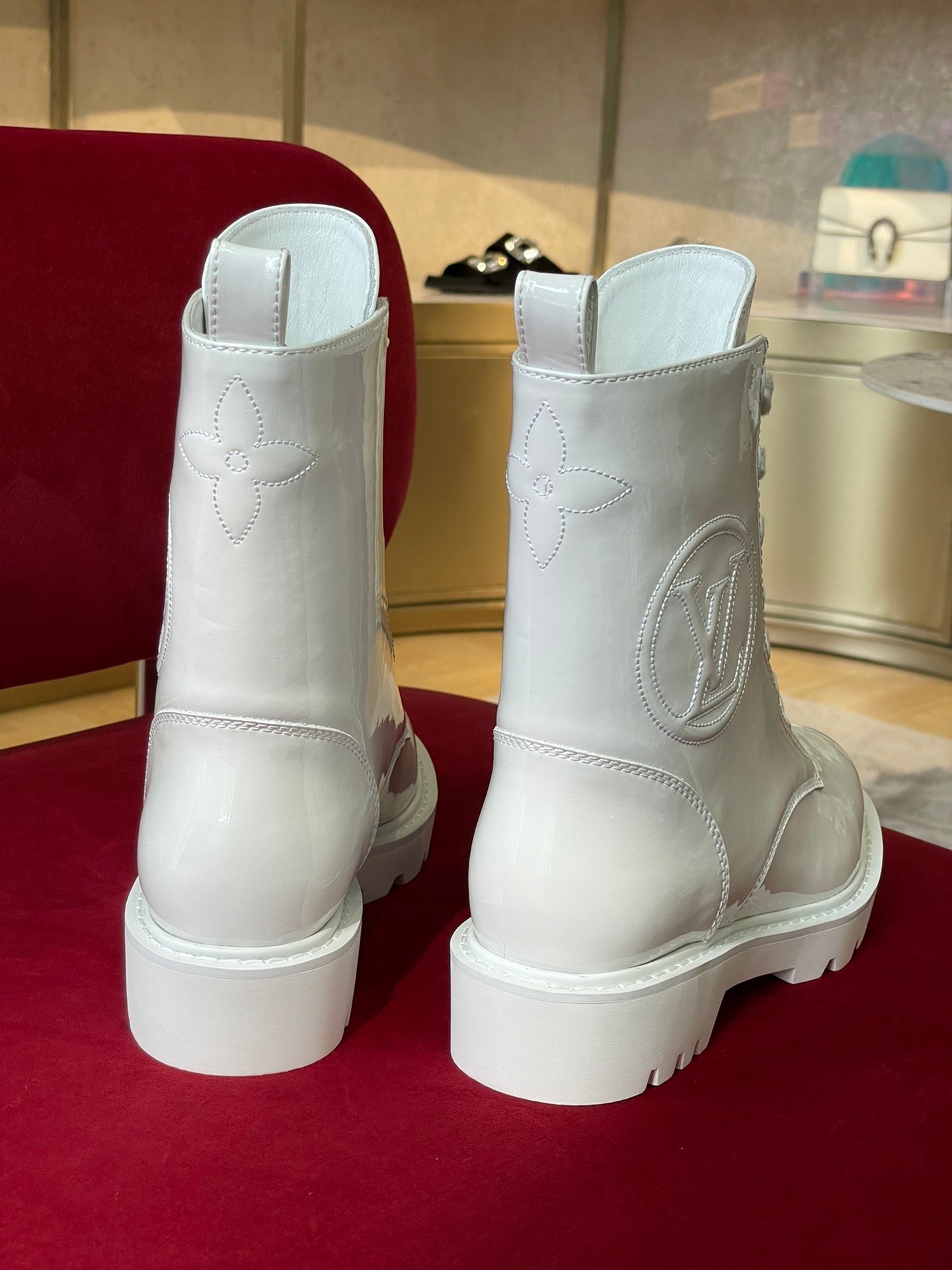 LU  Boots Short 2 Color 's