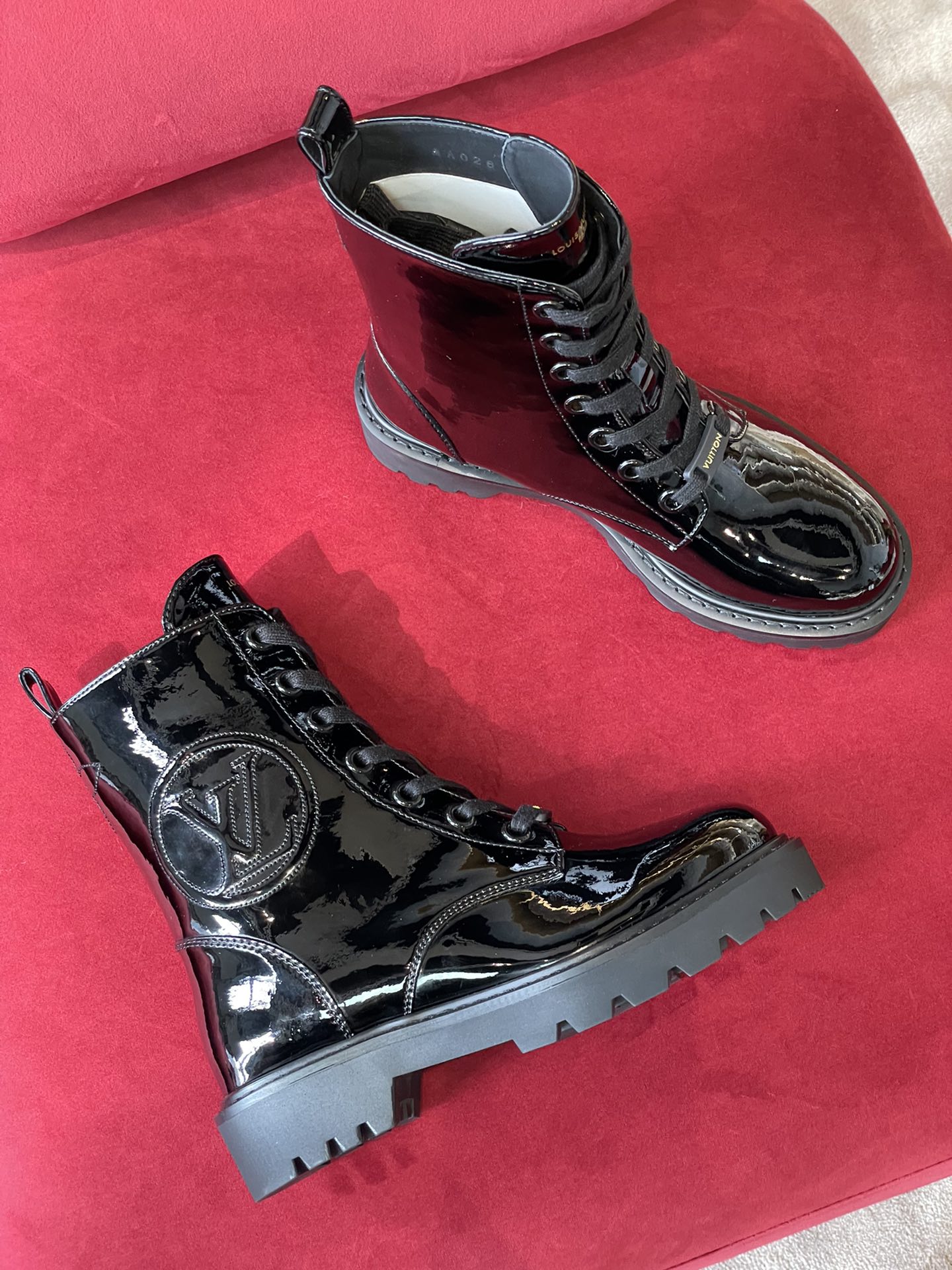 LU  Boots Short 2 Color 's