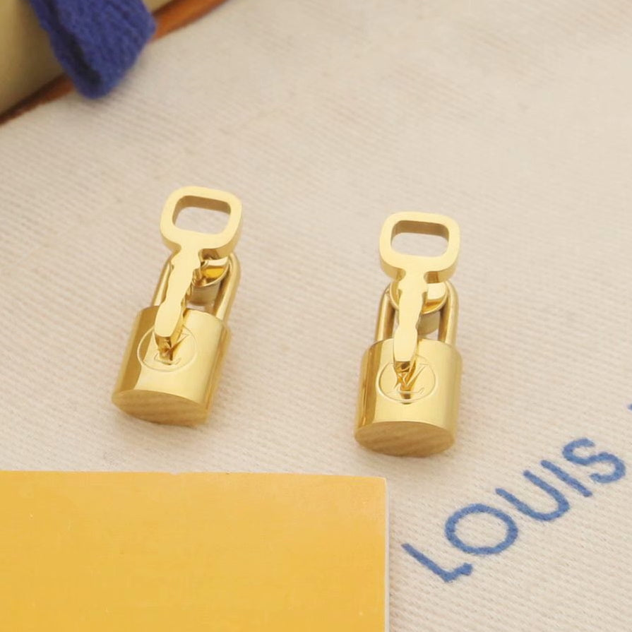 LU Earring 2 Color 's