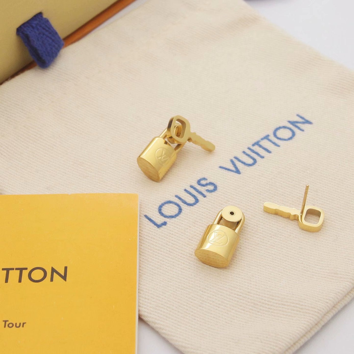 LU Earring 2 Color 's