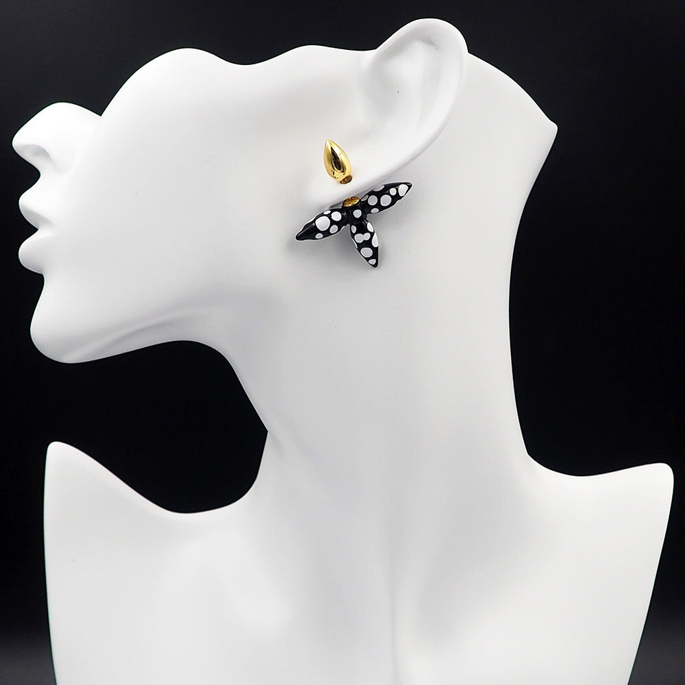 LU  Earrings 2 Color 's
