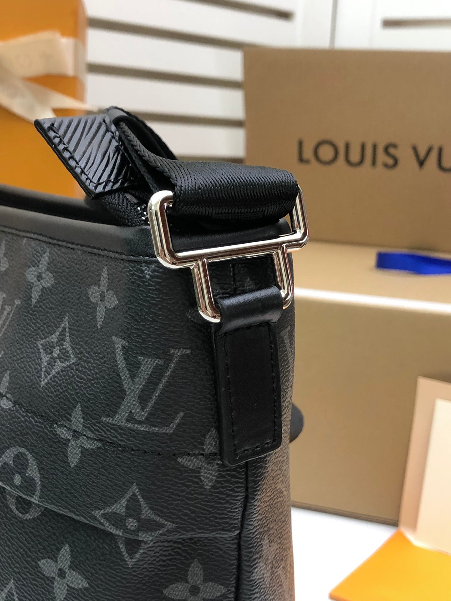 LU Bag Messenger 34 cm