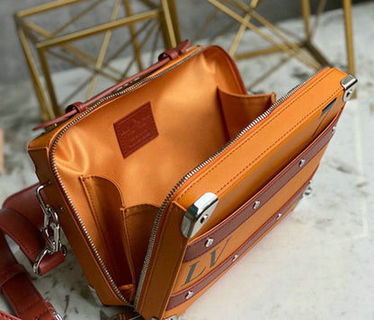 LU Messenger Bag 22 cm